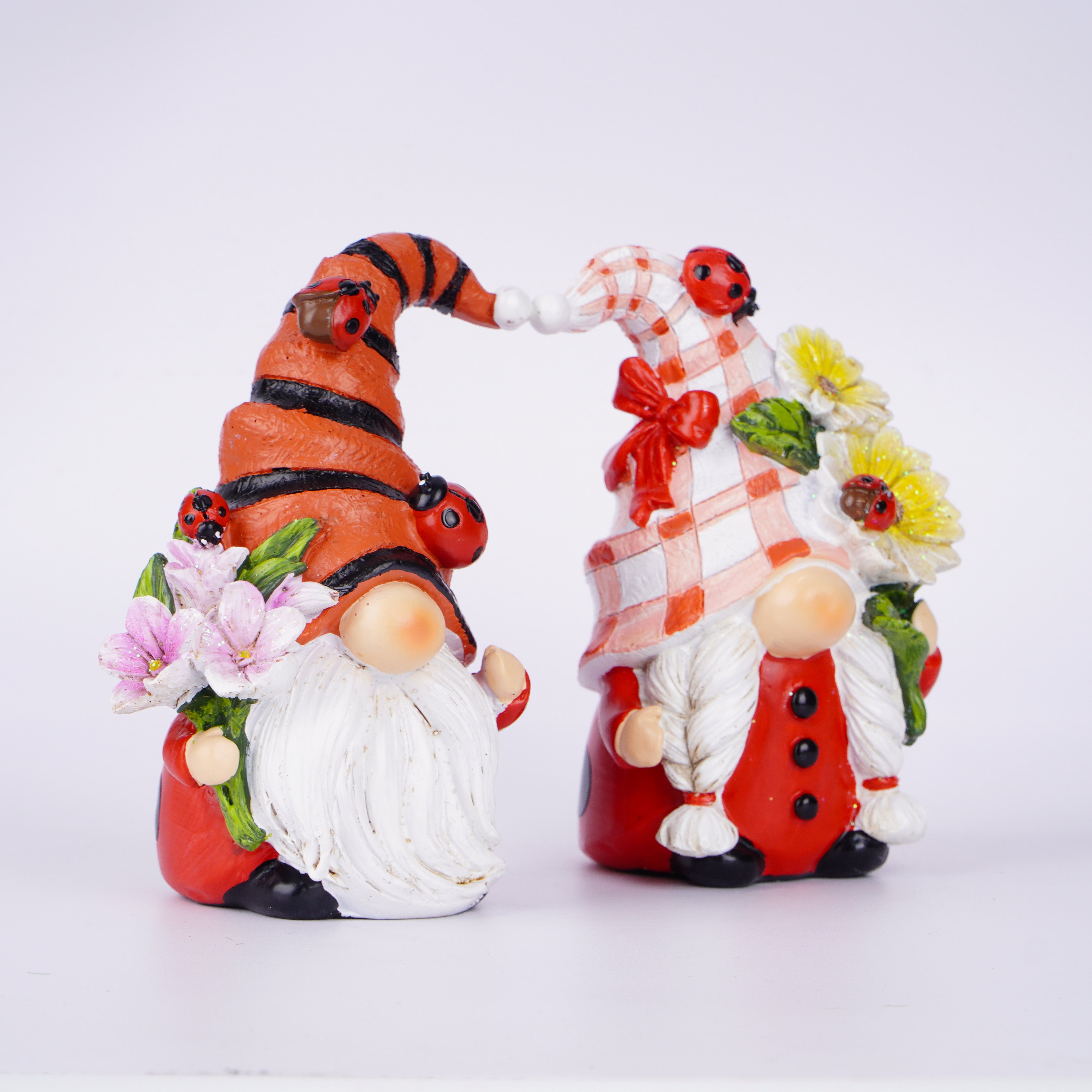 Spring Ladybug Dwarfs Adorn Ladybug Lovers Dwarfs Adorn Gifts Summer Dwarfs Statue Ladybug Dwarfs Outdoor Garden Adorn Ladybug sculptures present to mom and Grandma