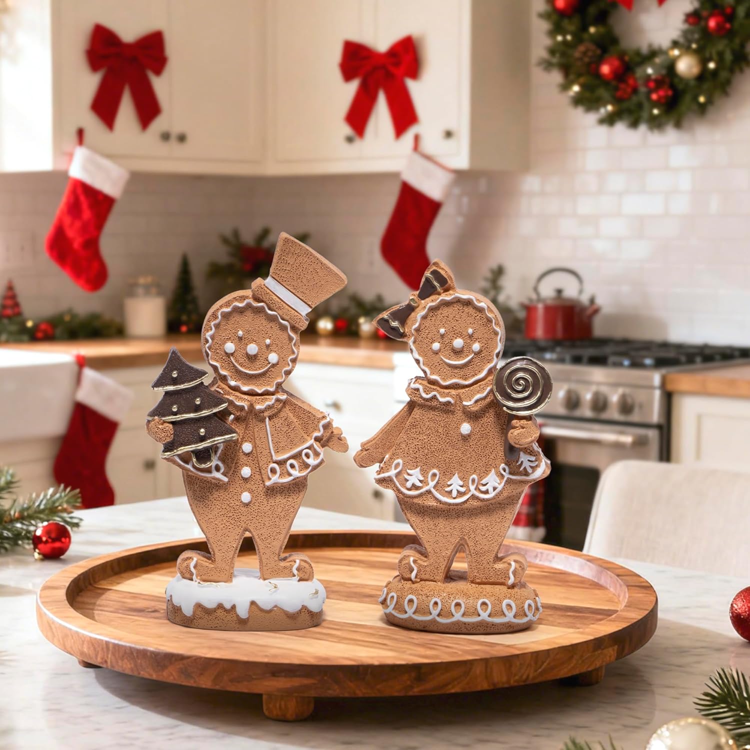 Hodao Gingerbread Couple Figurines – Christmas Resin Decorations for Indoor Home Decor, Cute Gingerbread Man and Woman Ornaments, Holiday Figurines for Living Room, Bedroom, Table, and Gift