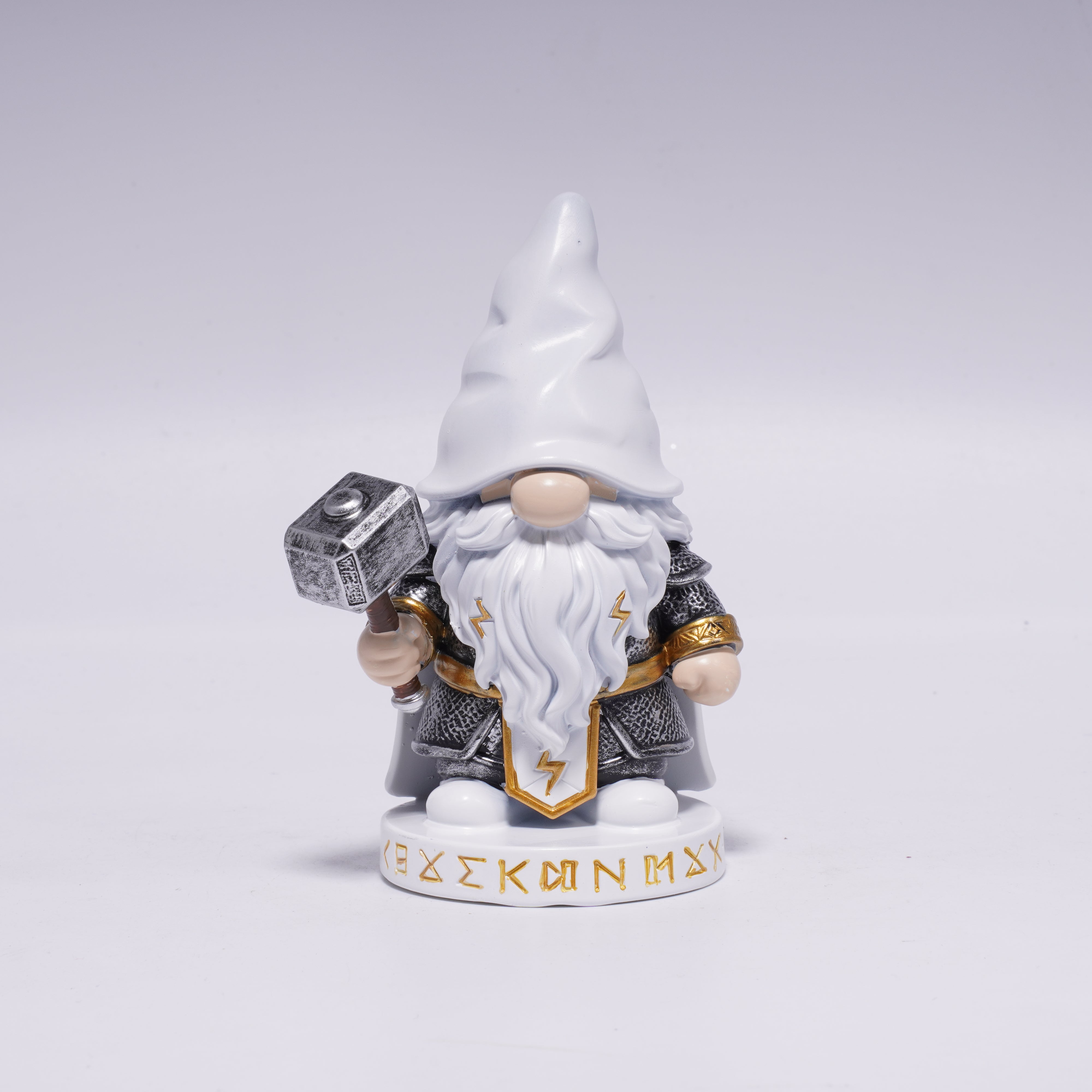 Hodao Viking-Inspired Gnome Figurine with Hammer, Resin Nordic Mythology Shelf Decor for Home, Office, Gift Table & Collector Display
