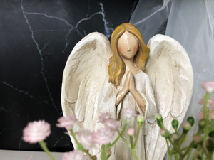 Hodao 8.9inch Angel  Figurines （pray）